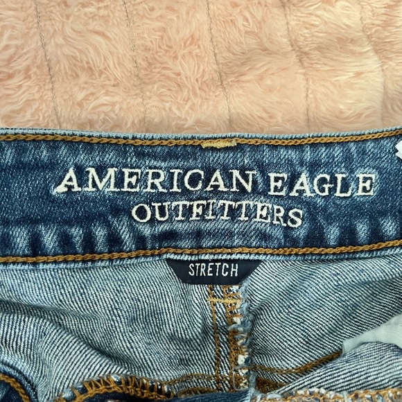 AMERICAN EAGLE LOW RISE SHORTS! - Picture 2 of 4
